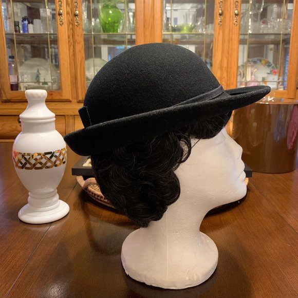 Hat - Picture 2 of 4